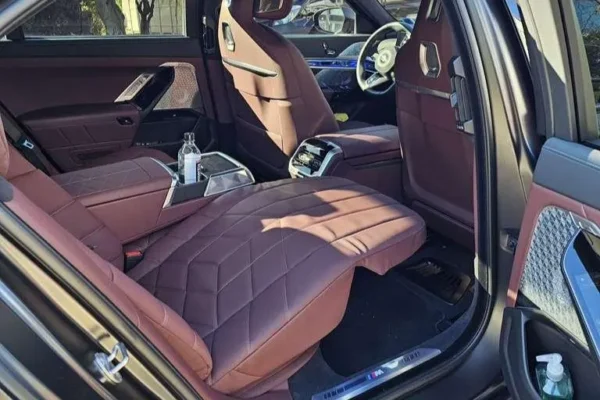 BMW 7 Series-4